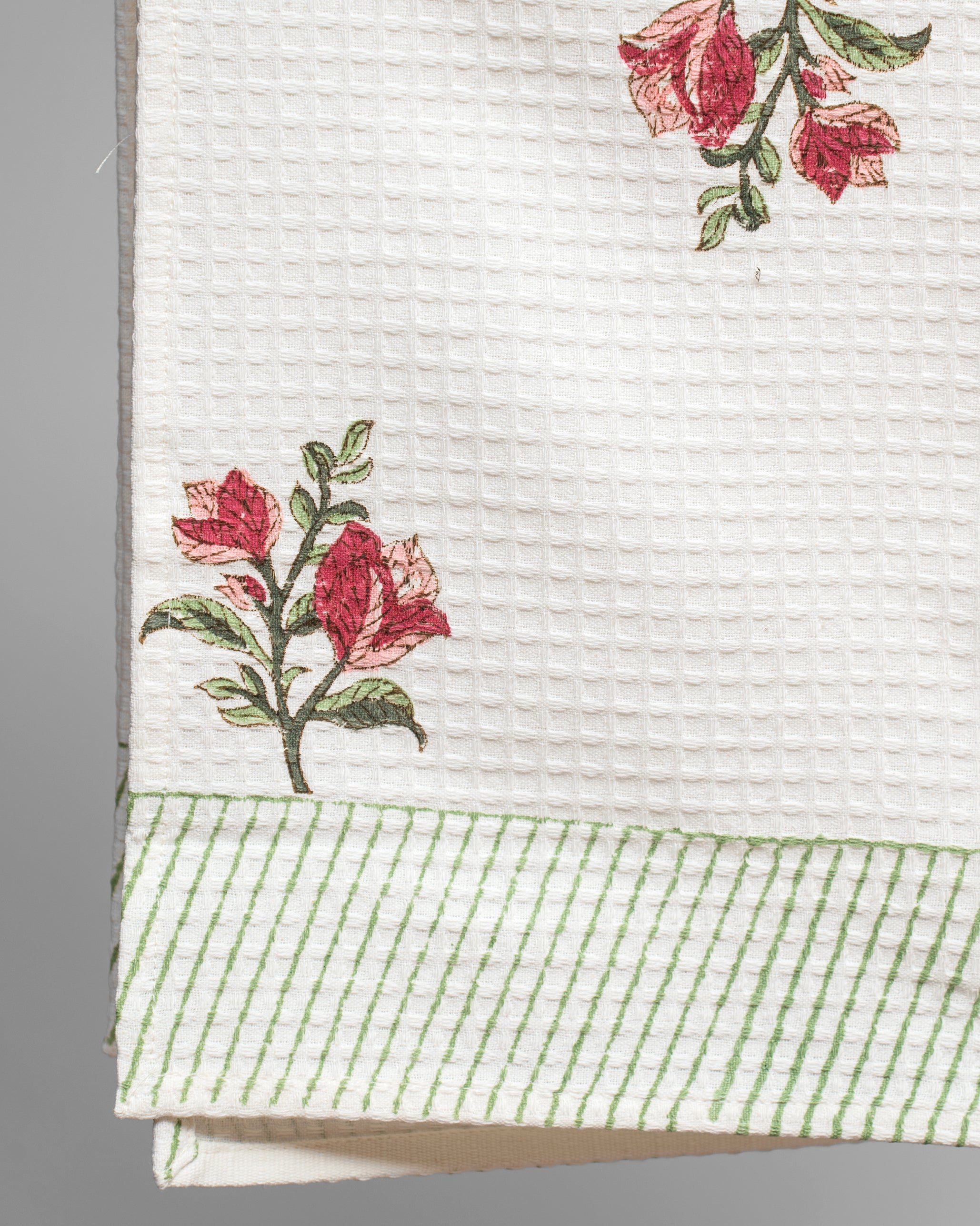 Bougainvillea Blooms Pink Bath Towel